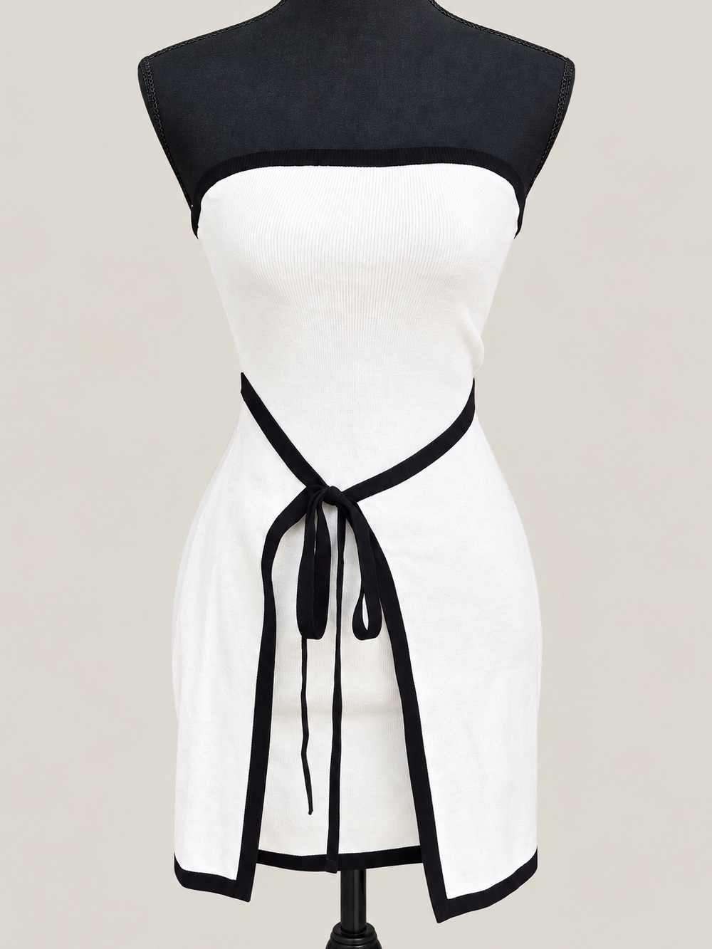 Cider Strapless Knit Mini Dress Cream Black Bow Trim XS NWT